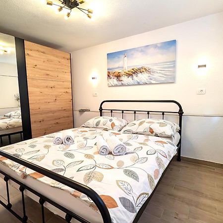 Modern 3Br Apartments In Zadar With Balcony Or Terrace, Free Parking & Ac 外观 照片